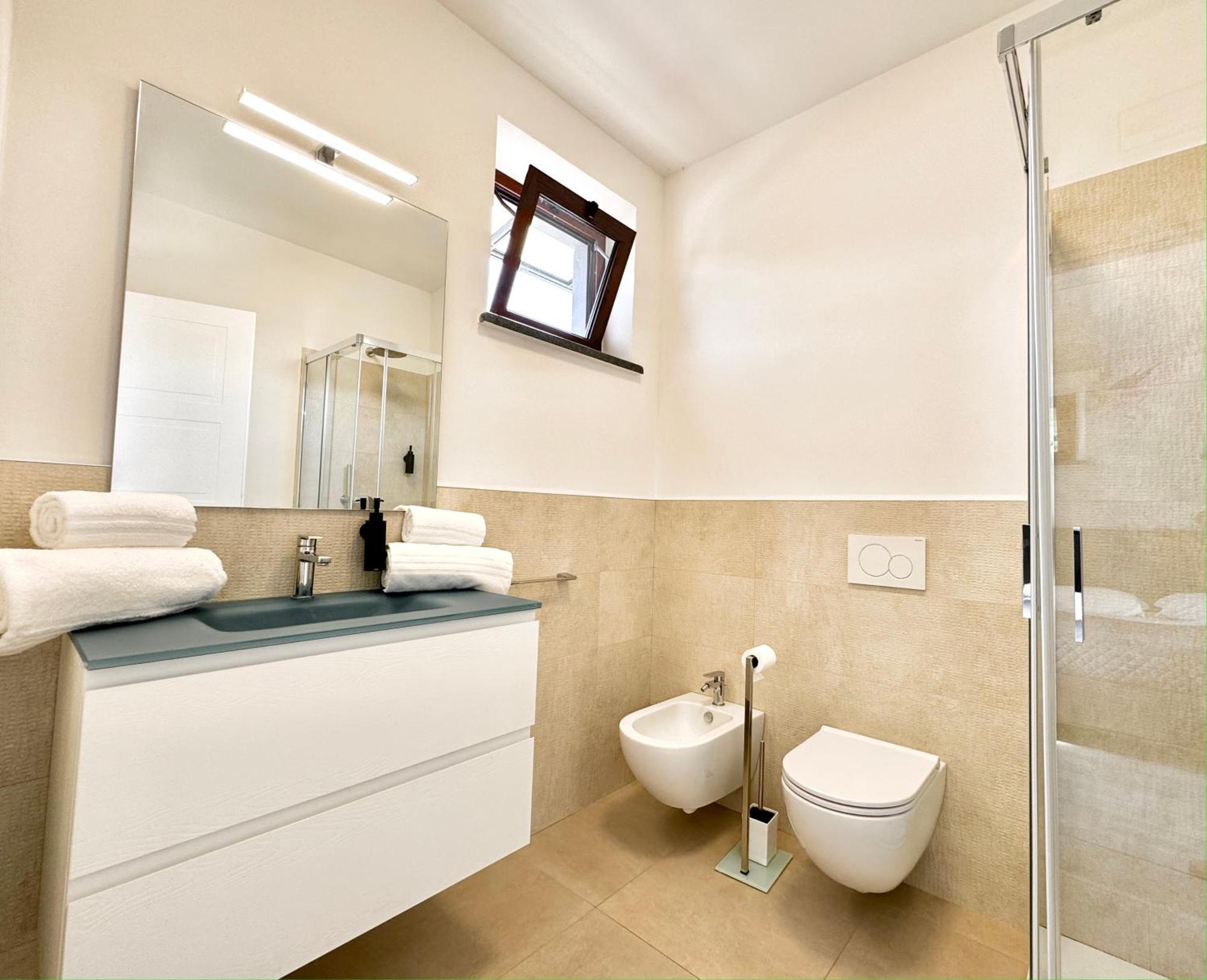 Mirage Rooms & Apartments ปอร์โตเวเนเร ภายนอก รูปภาพ